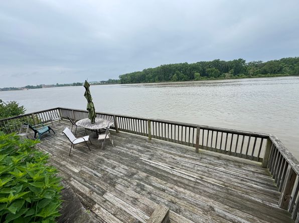 (undisclosed Address)