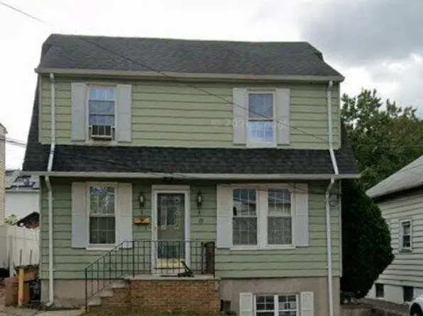 23 Parkview Ter, Clifton, NJ 07011