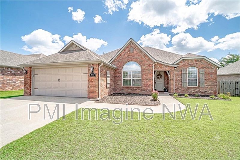 1st image of 3101 SW Gumleaf Rd