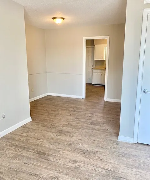 124 Dabbs Ave — Photo 3