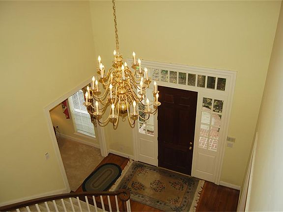 3rd image of 1803 Chestnut Grove Ln