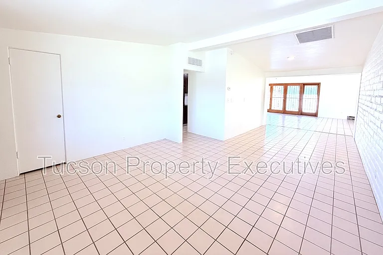 3002 N Palo Verde Ave — Photo 13