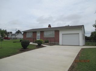 619 Smith St, Perryville, MO 63775