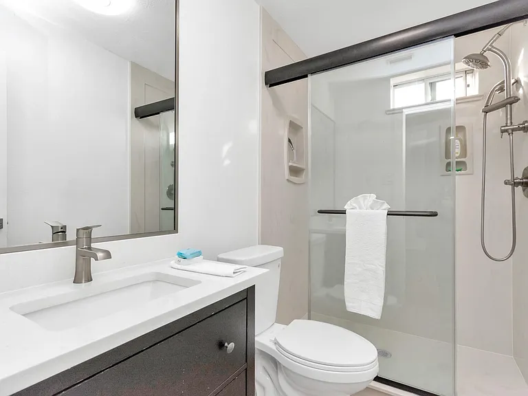 21635 Sandystone Ln — Photo 34