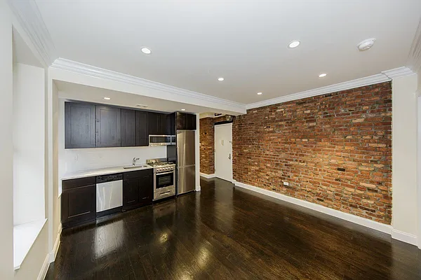 Rented by Oxford Property Group | media 1