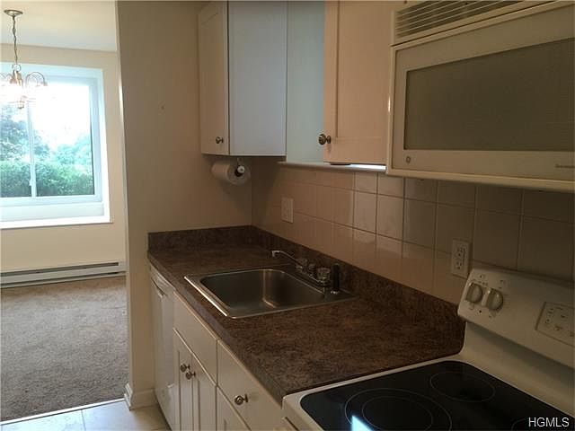1st image of 601 Drew Ln #601