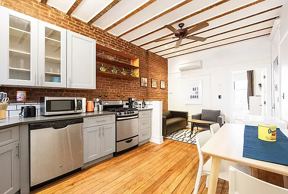 Rented by Outpost Brokerage LLC | media 18