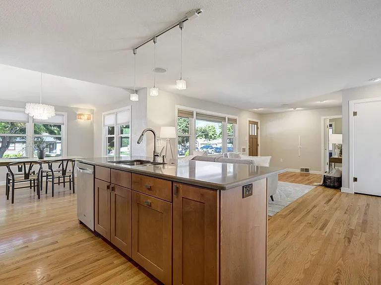 3006 W Uintah St — Photo 10