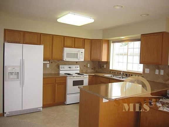 4th image of 4050 W Babcock St APT 19