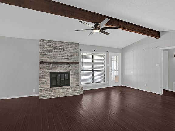 3rd image of 318 Gwendola Dr