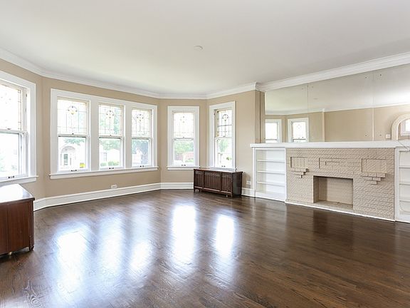 5th image of 2828 N 73rd Ave