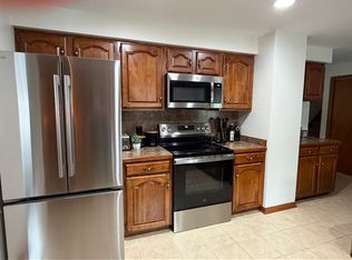 515 Woodside Ave SE, North Canton, OH 44720