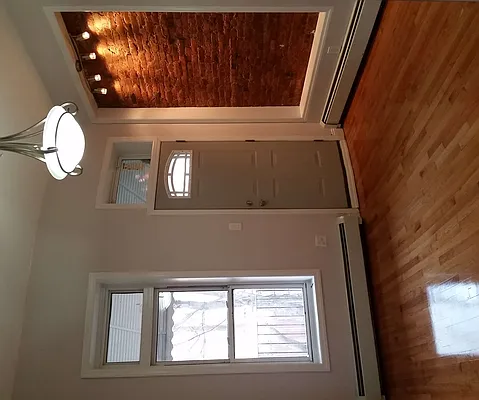 Rented by Signature Property Realty | media 2