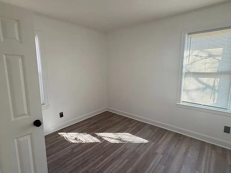 890 Charles Pl — Photo 11