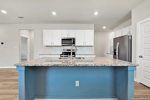 4030 Bellamy Bnd — Photo 2