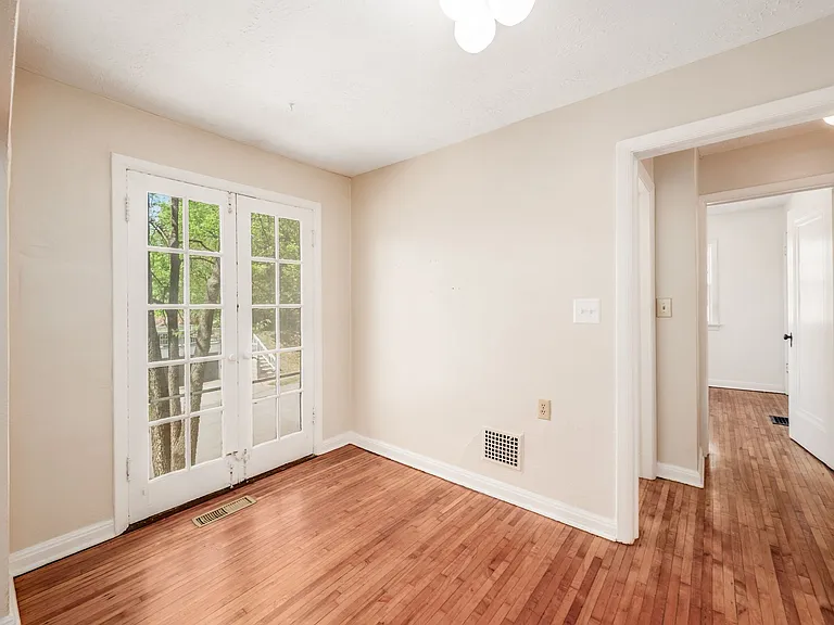 134 W Tulane Rd #B — Photo 12