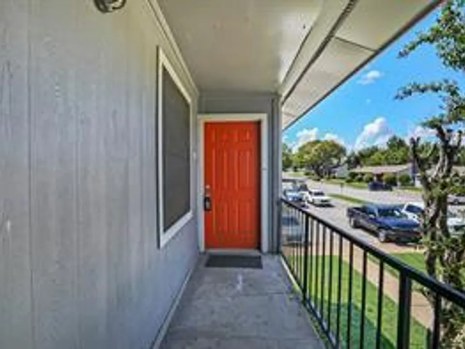 Ennis Place Apartments