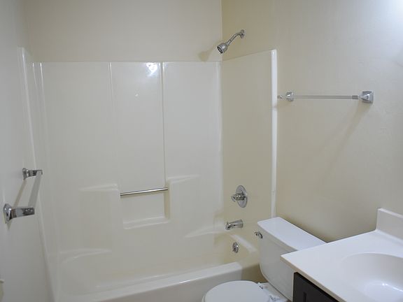 5th image of 2734 S 17th St APT B