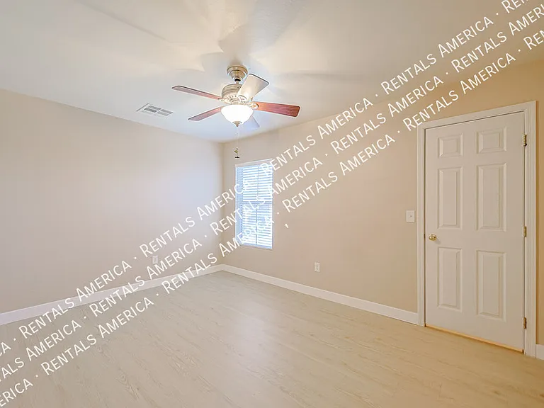 35101 N 30th Ln — Photo 17