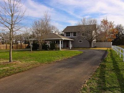 667 Rosewood Ave, Boerne, TX, 78006