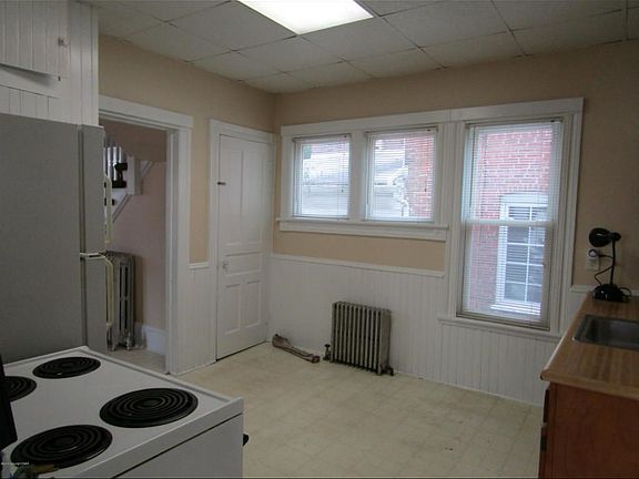 2nd image of 440 N Courtland St #440