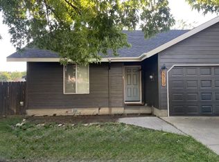2719 SW 28th St, Redmond, OR 97756
