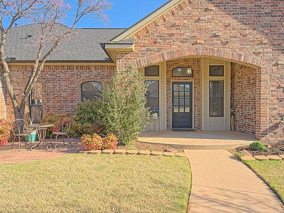 5th image of 1825 Tall Grass Ct