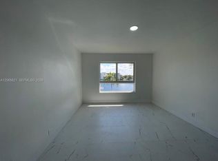 19255 NE 2nd Ave APT 2224, Miami, FL 33179
