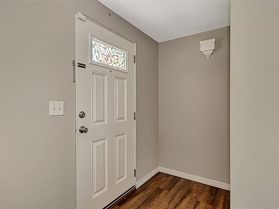 5th image of 4320 Augustine Ave