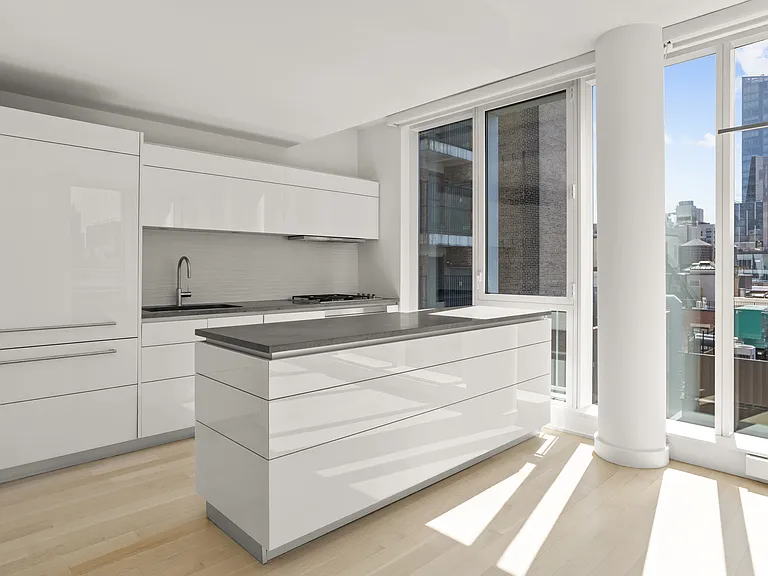 241 5th Ave #16B — Photo 5