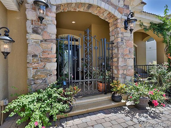 2nd image of 465 Luna Bella Ln