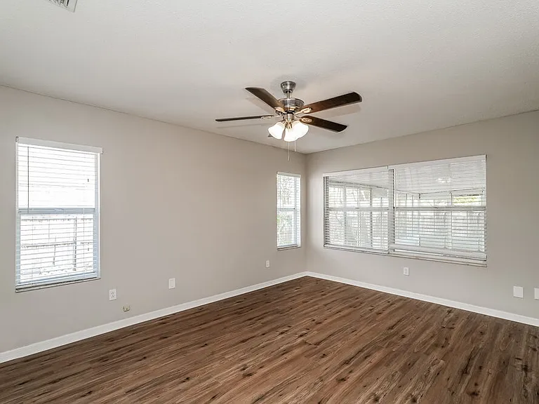 4640 Burlington Rd — Photo 9