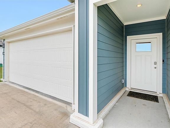 4th image of 2806 N Snowball Dr