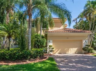 2454 Bay Isle Ct, Weston, FL 33327