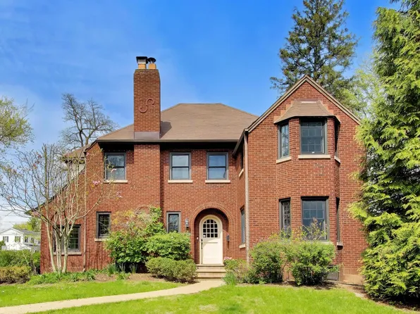 1636 Forest Ave, Wilmette, IL 60091