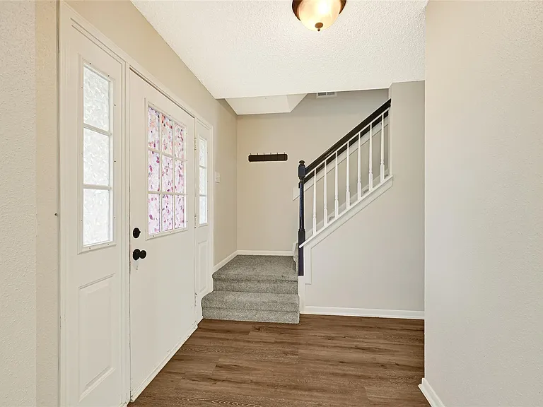 4010 Spring Garden Dr — Photo 2