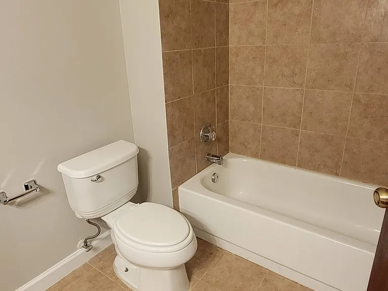 2532 Mistletoe Ln — Photo 17