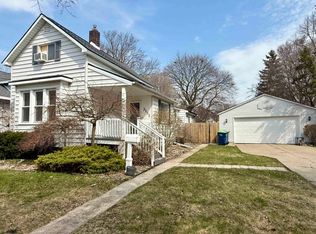 2131 3rd St, Bay City, MI 48708