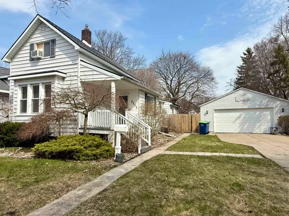 2131 3rd St, Bay City, MI 48708