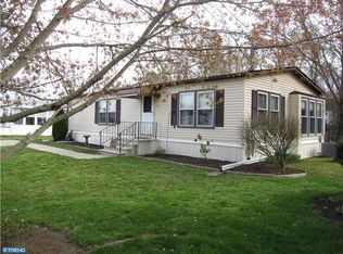 544 Ivy Ct, Mount Laurel, NJ 08054