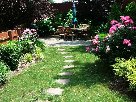 Park-like back yard in bloom
