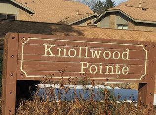 6453 Maple Hills Dr, Bloomfield Township, MI 48301