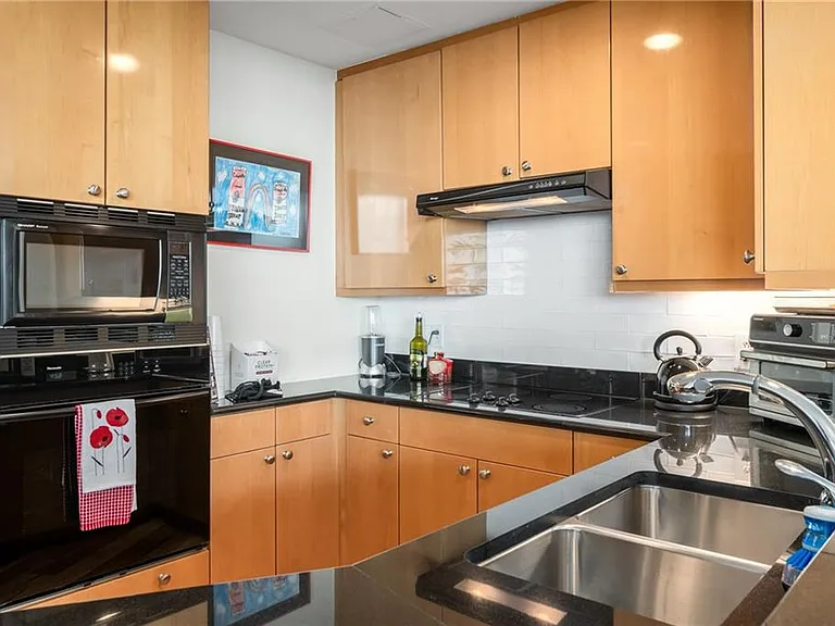 700 Park Regency Pl NE #1906 — Photo 11