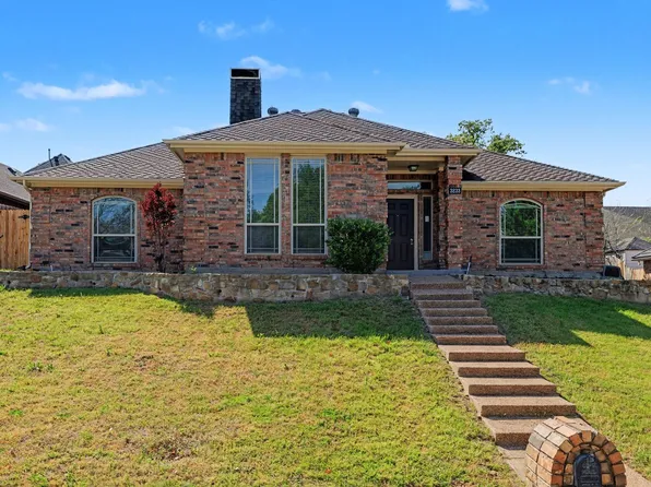 3233 David Dr, Hurst, TX 76054