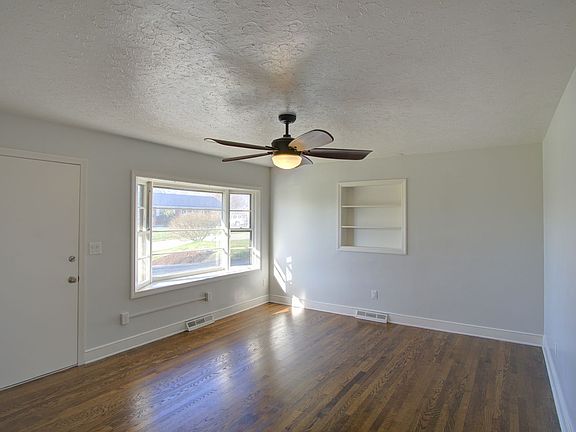 2nd image of 35 Crescent Dr