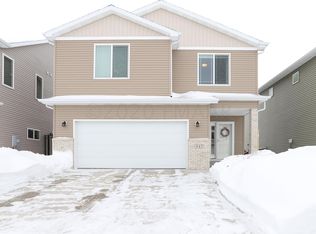 947 30th Ave W, West Fargo, ND