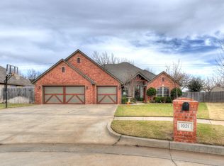 1021 Regal Rd, Yukon, OK 73099