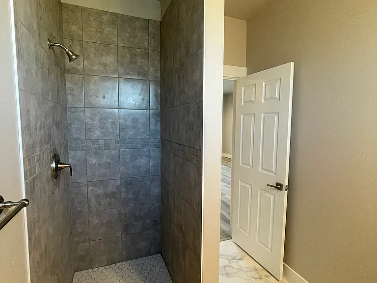 1252 NW Terre View Dr — Photo 16