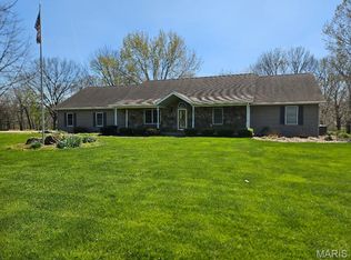 3310 Prairie Rose Ln, Waterloo, IL 62298