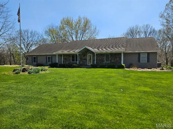 3310 Prairie Rose Ln, Waterloo, IL 62298